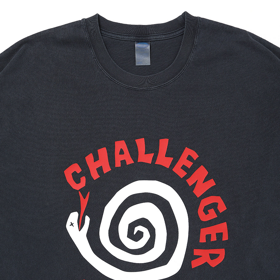 L/S PIGMENT SPIRAL SNAKE TEE – CHALLENGER