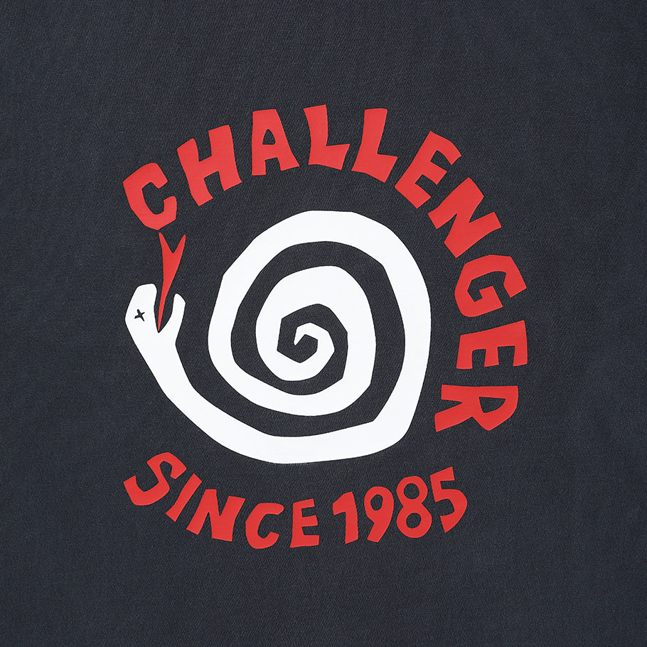 L/S PIGMENT SPIRAL SNAKE TEE – CHALLENGER