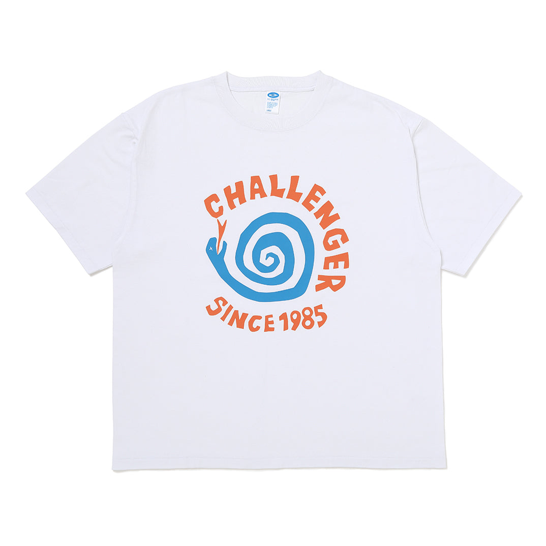 PIGMENT SPIRAL SNAKE TEE – CHALLENGER
