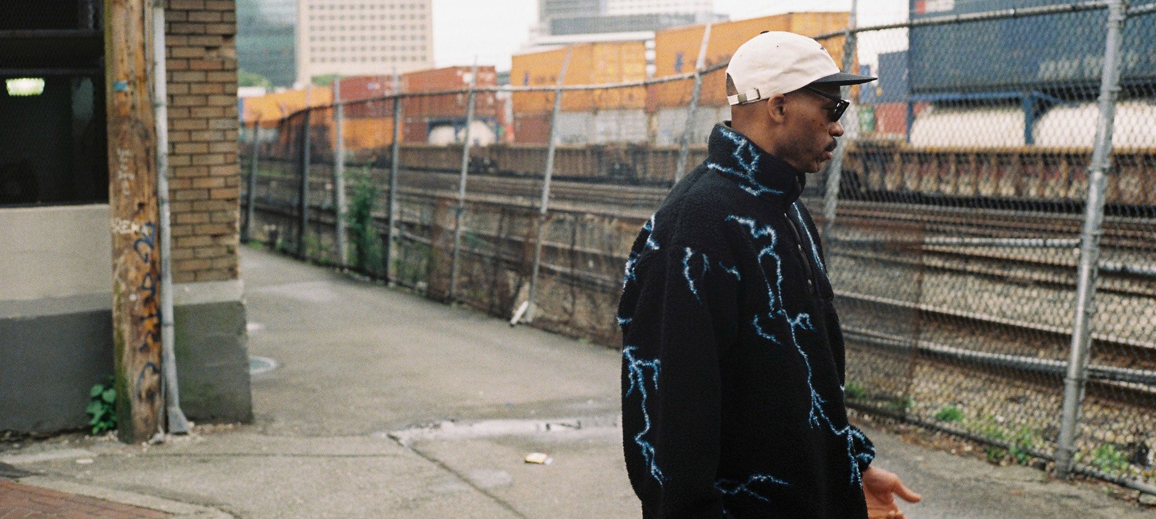 ふくおか 本店限定 ネイバーフッド × チャレンジャー キーホルダー 青 楽天市場】ネイバーフッド キーホルダーの通販