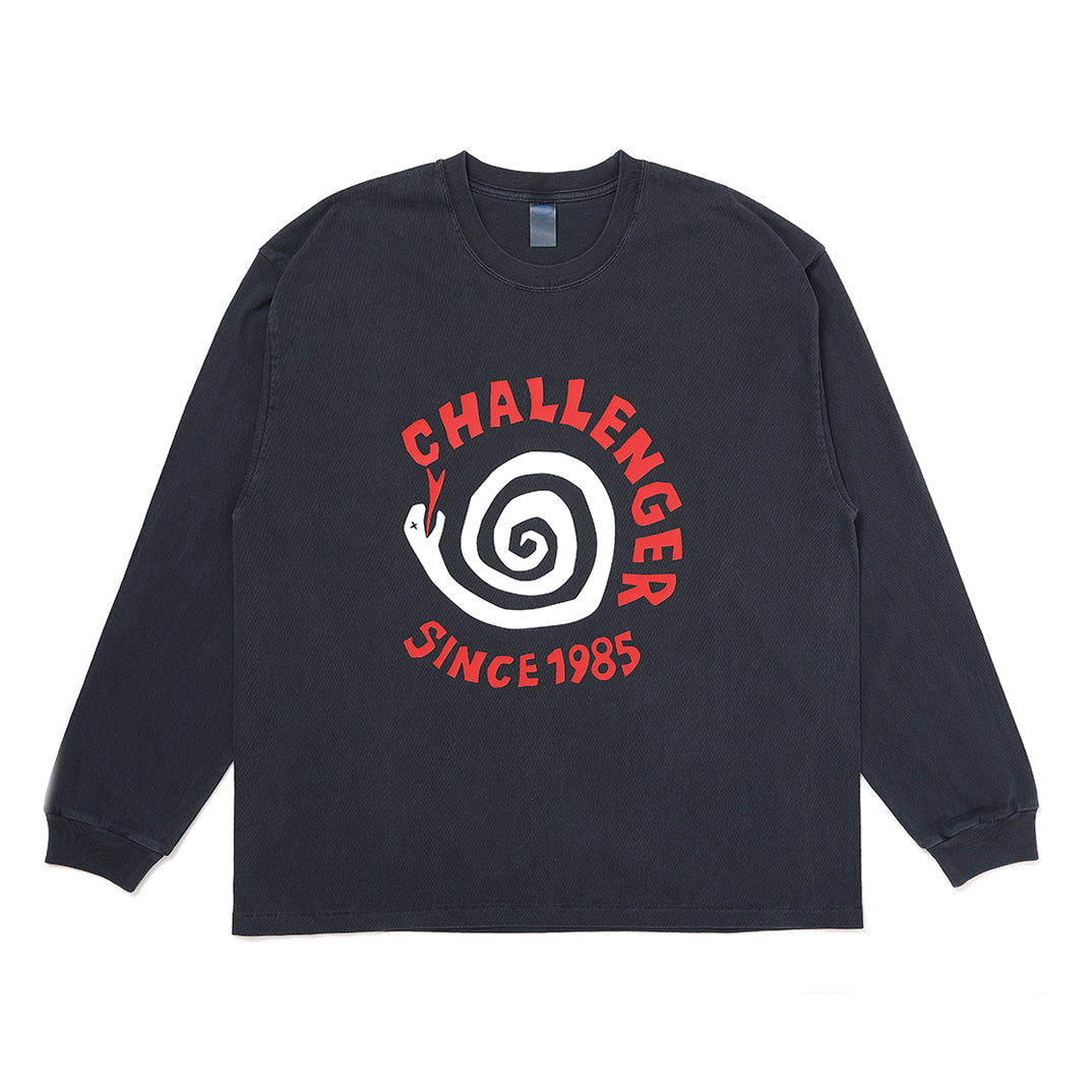 L/S PIGMENT SPIRAL SNAKE TEE – CHALLENGER